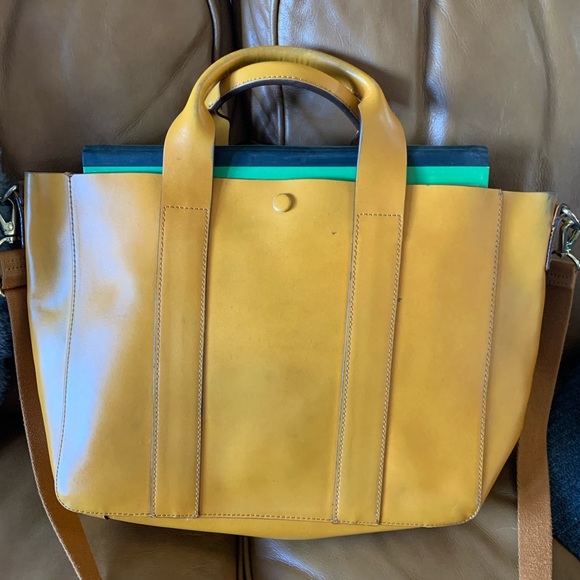 Vintage GAP genuine leather crossbody bag - Picture 8 of 8